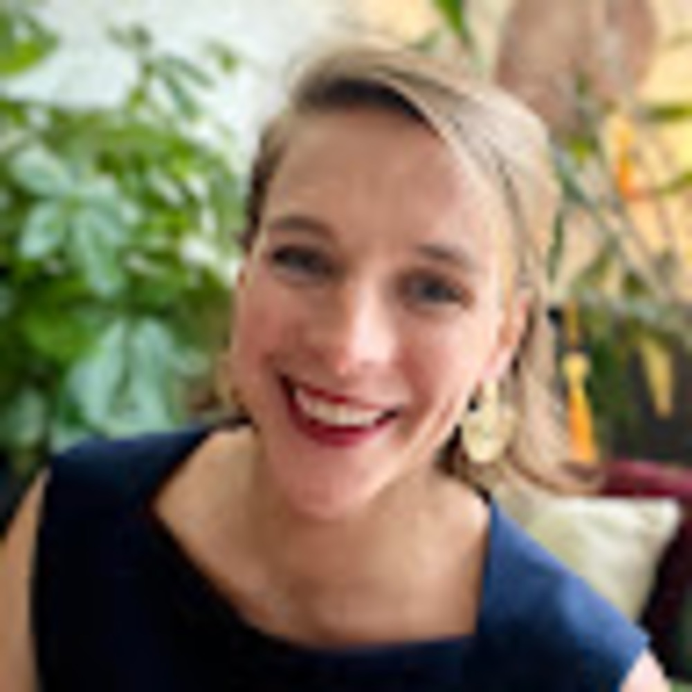 Meet your Posher, Elena